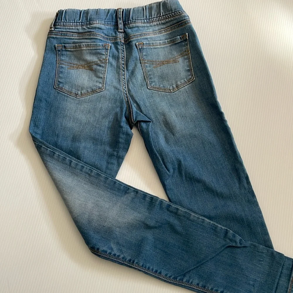 Gap kids legging blue jeans.  Girls size 14 regular